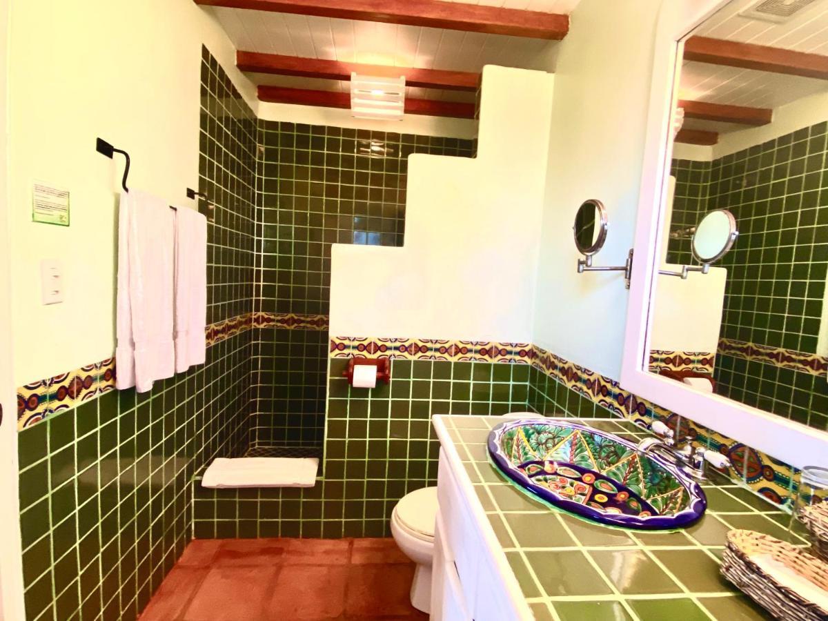 Tranquility Beach Suites Placencia 外观 照片